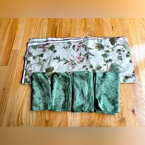 Floral grape print tablecloth with matching napkins